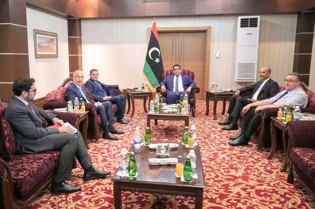 وزير الدولة لشؤون الهجرة يجتمع مع الملحق الخاص بالهجرة في السفارة السويسرية بتونس لمناقشة ظاهرة الهجرة غير الشرعية