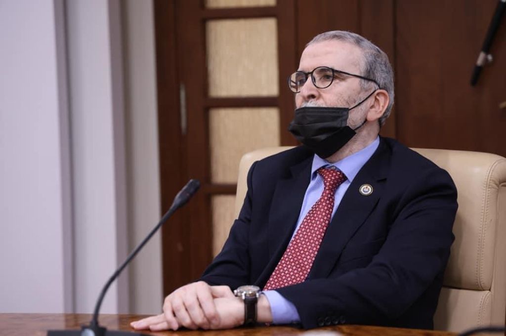 وزير الصناعة والمعادن يقوم بزيارة للشركة الليبية للحديد والصلب مصراتة