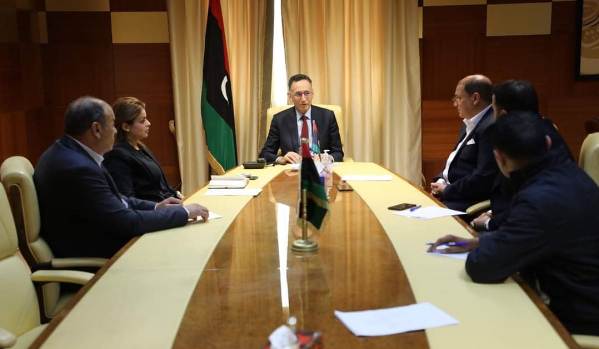 الحويج يبحث مع لجنة إعداد مدونة السلوك الآلية المتبعة في استكمال مهامها