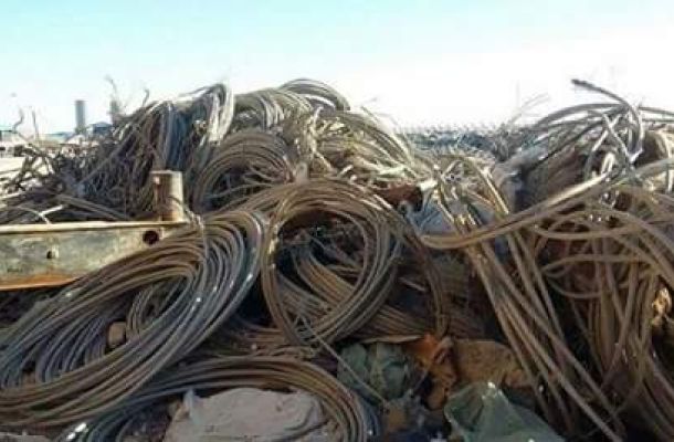 طائرة فرج تحط على أرض الجفرة بعد أربعة أشهر