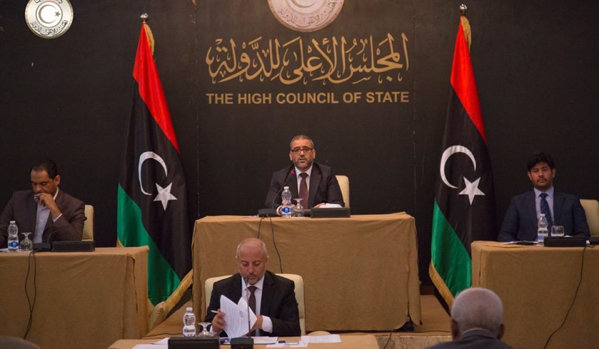 الأعلى للدولة يطلب من السراج البقاء بمنصبه إلى حين اختيار رئاسي جديد