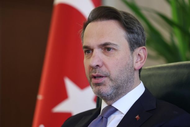 خاص.. "الكبير" يُشكل لجنة للتحقيق مع عدد من المسؤولين بالمصرف الإسلامي