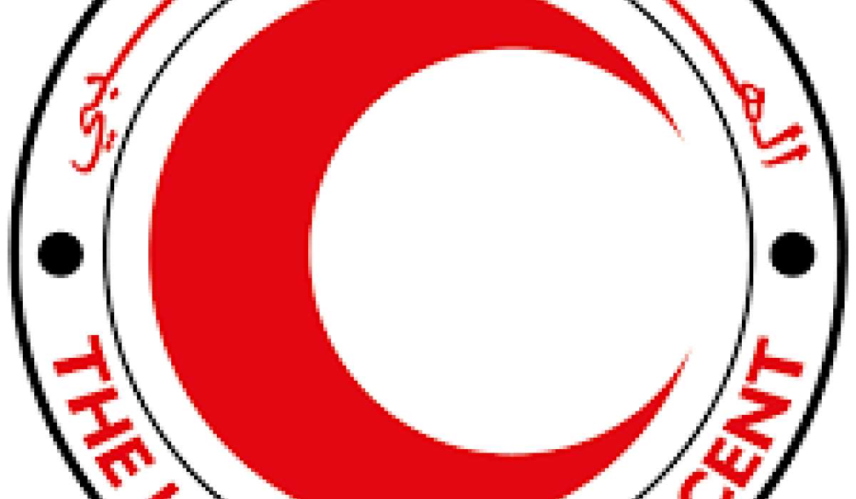 الهلال الاحمر يوزيع 80 حصة غذائية علي عائلات حي القوارشة