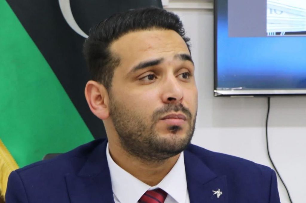 خاص.. محافظ المركزي يطالب الداخلية بردع المضاربة بالعملة خارج القنوات الرسمية وفي الأماكن الغير المرخصة