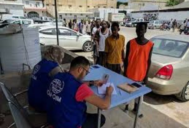 المعونة وحدها لن توقف اللاجئين الفارين إلى شواطئ أوروبا