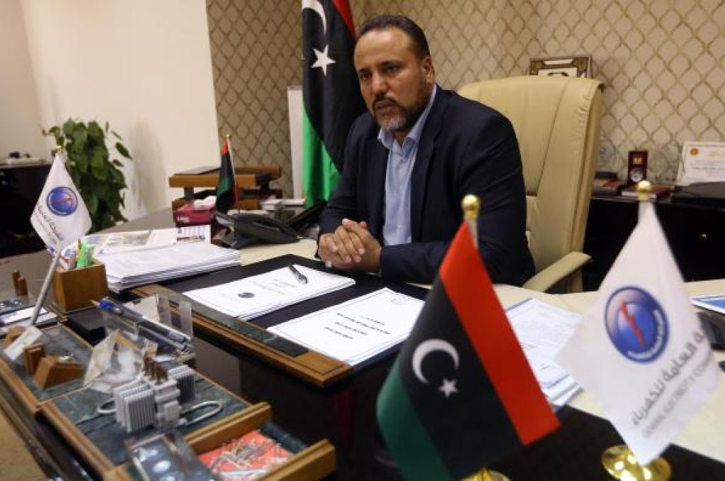 عقب لقائها بصنع الله .. ناتالي بيكر تدعو الأطراف إلى تحييد المؤسسة الوطنية للنفط عن الصراع
