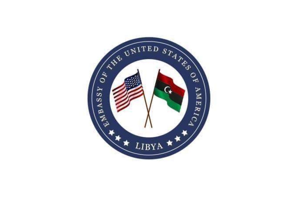 "خالد مازن" يبحث مع مدير مركز المعلومات والتوثيق ما تم إعداده وتجهيزه من قبل المركز من برامج وتطبيقات إلكترونية