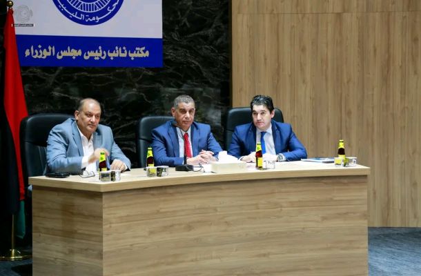خلال زيارته لبلدية سوق الجمعة.. "التومي" يُتابع ملف الإيرادات المحلية