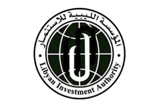 الغارديان: إغلاق حقل الشرارة يكشف العديد من الخفايا شرق البلاد