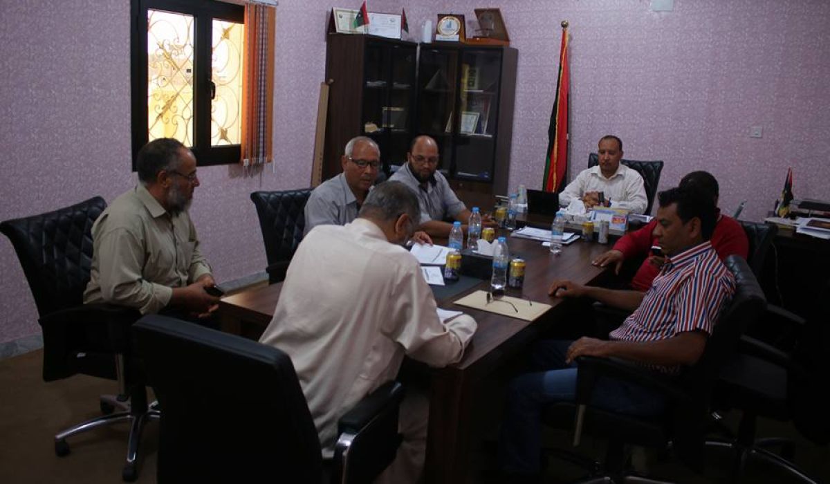 المجلس البلدي أوجلة يناقش تنفيذ بعض المشاريع داخل البلدية