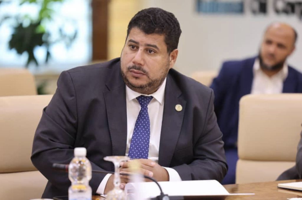 الدبيبة يخاطب بضرورة التنسيق مع المالية لإجراء المطابقة لتنفيذ جدول المرتبات الموحد