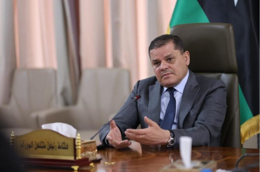 الدبيبة يخاطب بضرورة التنسيق مع المالية لإجراء المطابقة لتنفيذ جدول المرتبات الموحد