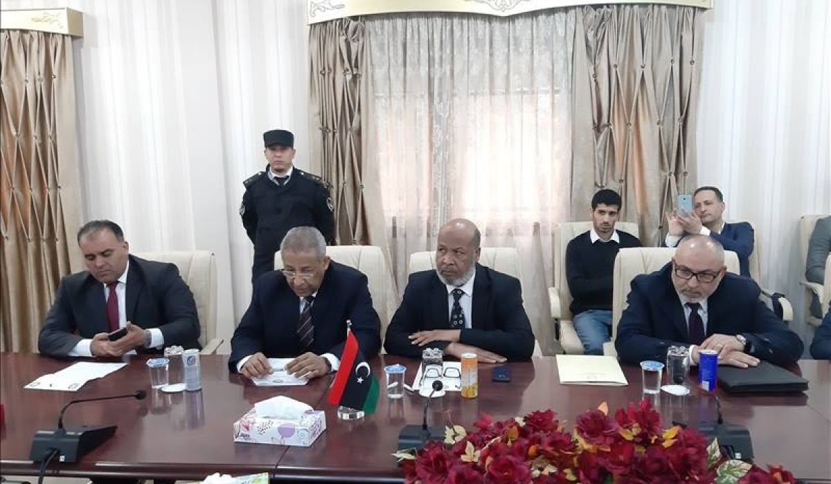 "جسر التضامن " يدعم وزارة الصحة بسيارات إسعاف مجهزة بالكامل لعدة مدن