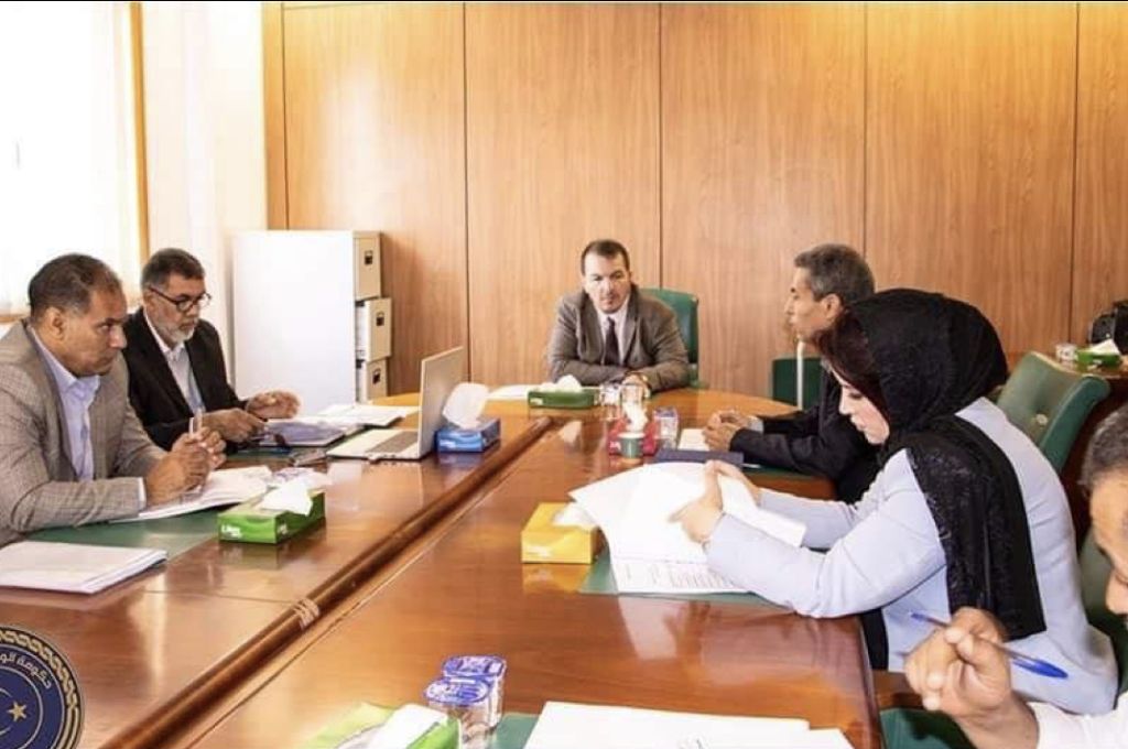 حكومة الوحدة الوطنية تصدر تعليماتها بضرورة صرف المنحة السنوية للطلبة