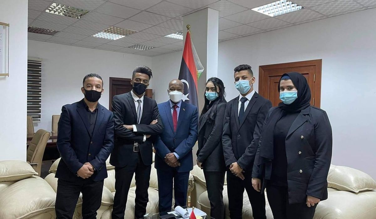 العمل والتأهيل تبحث مع شركة الإقلاع دعم الأعمال الريادية