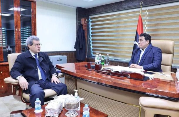 خاص .. وزير الدولة للشؤون الاقتصادية يقول لصدى: الحكومة لم يستقر لها الحال بسبب الضغوطات و 8 أشهر لاتُقاس في عمر الشعوب