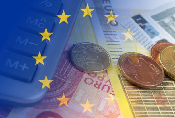 شكشك: تأخر المركزي في تغيير سعر صرف العملة ساهم في استنزاف احتياطات الدولة من النقد الأجنبي