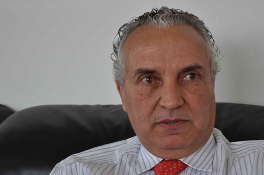 عثامنة : محاولات المركزي لحل الأزمة الاقتصادية ستفشل وستزيد من التضخم والبطالة وتصبح النقود الليبية لا قيمة لها