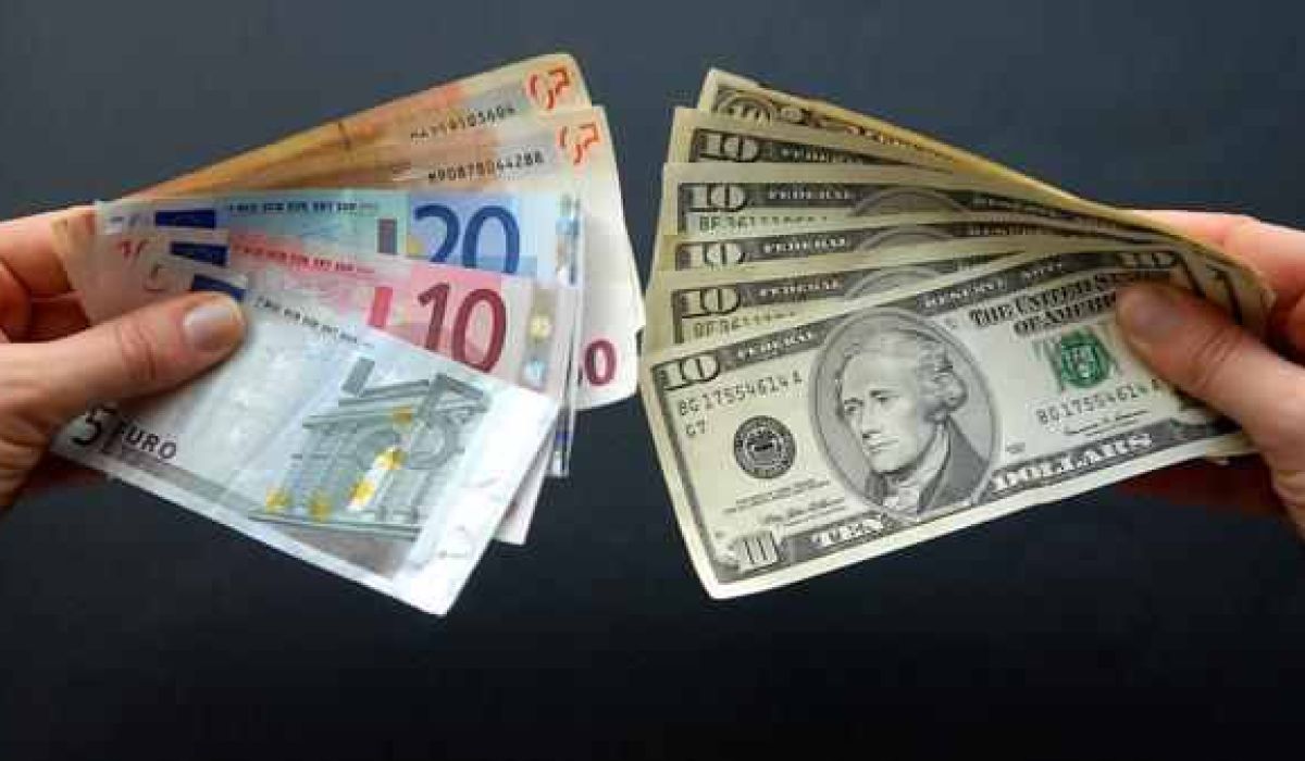 استمرار هبوط سعر الدولار في السوق الموازي