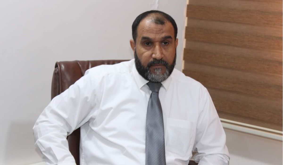 "الحاسي" يشدد على ضرورة تسوية مستحقات العاملين وتسديد الالتزامات المالية
