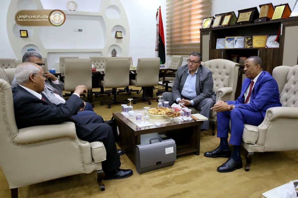 هيئة مكافحة الفساد تكشف تجاوزات مالية لعدد من المسؤولين من بينهم رئيس هيئة الأوقاف