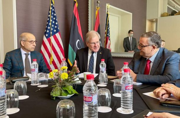 الوحدة فرع زليتن يعلن عن رفع سقف السحب خلال شهر أبريل