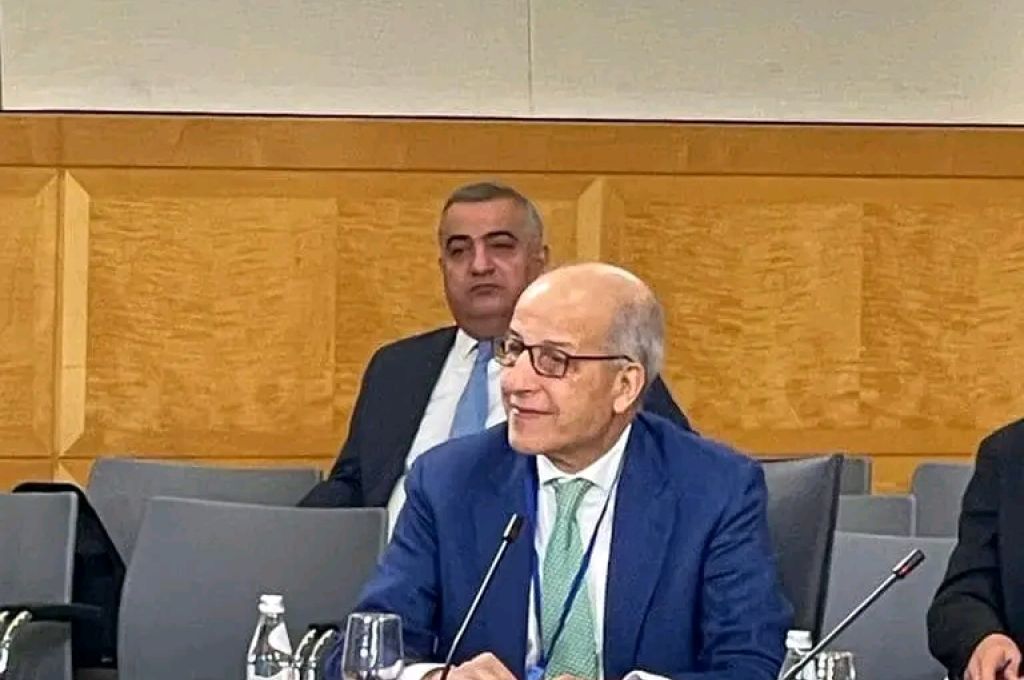 النيابة العامة تأمر بحبس مدير مركز الكشف عن حالات الاشتباه بفايروس كورونا بباطن الجبل وتيجي وعدد من موظفين تابعين لوزارة الصحة