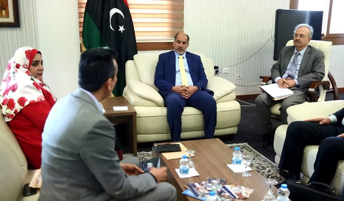 كاجمان يبحث ألية التواصل بين الحكومة والمستثمرين بالقطاع الخاص