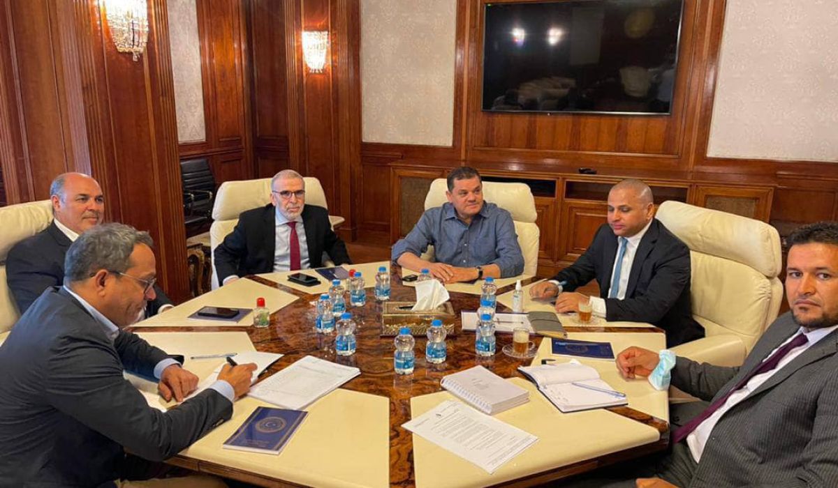 الدبيبة يشدد على التعاون بين الوطنية للنفط ومؤسسة الاستثمار للمشاركة في العديد من المشاريع