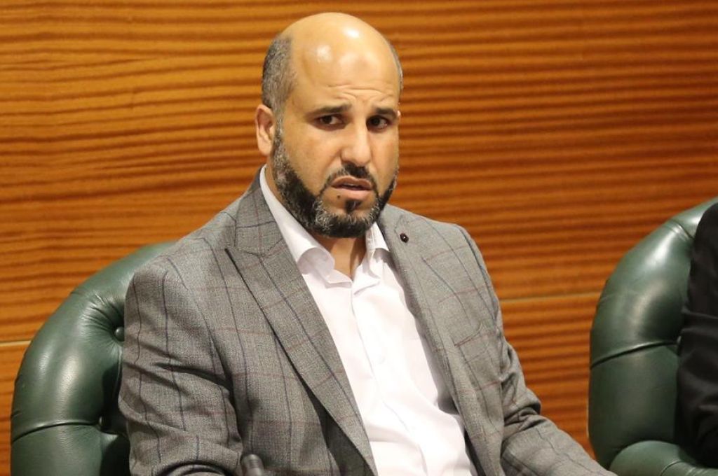 رغم نقص الوقود.. مطار الزنتان يستقبل رحلات جوية