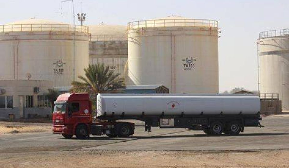 احتجاج بعض مالكي محطات التزود بالوقود بسبها