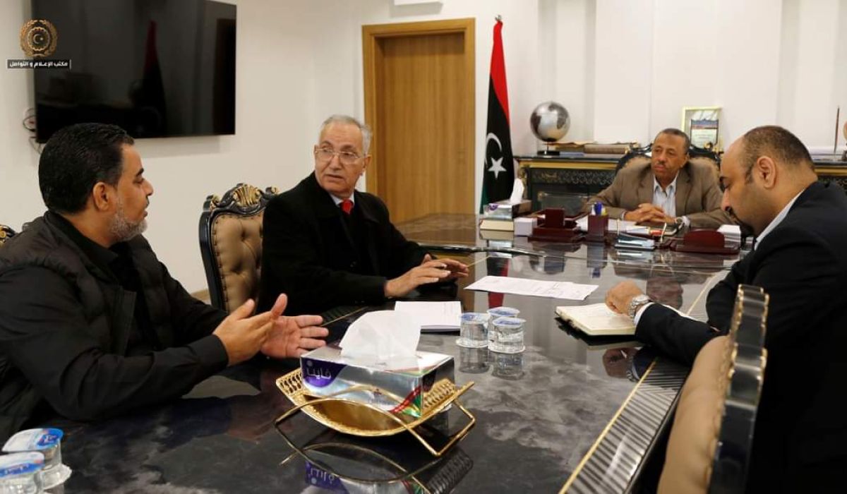 الثني يبحث احتياجات القطاع الصحي عبر جهاز الإمداد الطبي