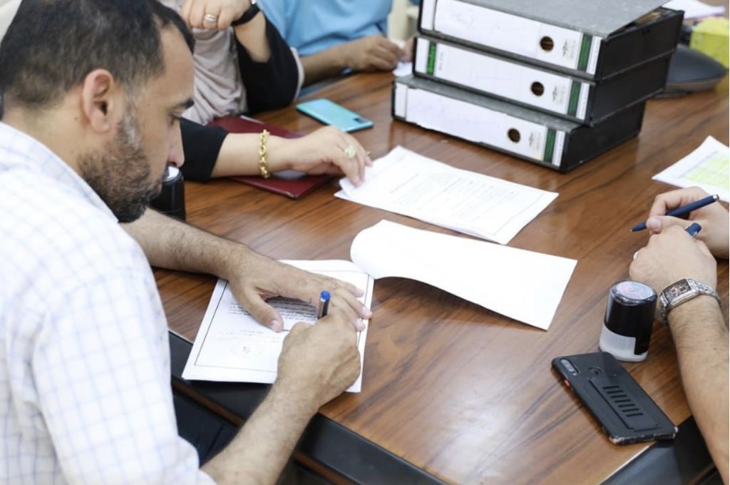 مجلة أمريكية تكشف عن حقائق حول تجنيد مكتبٍ "لارمو" لاسترداد الأصول الليبية شخصياتٍ أمريكية للبحث عن أموال القذافي