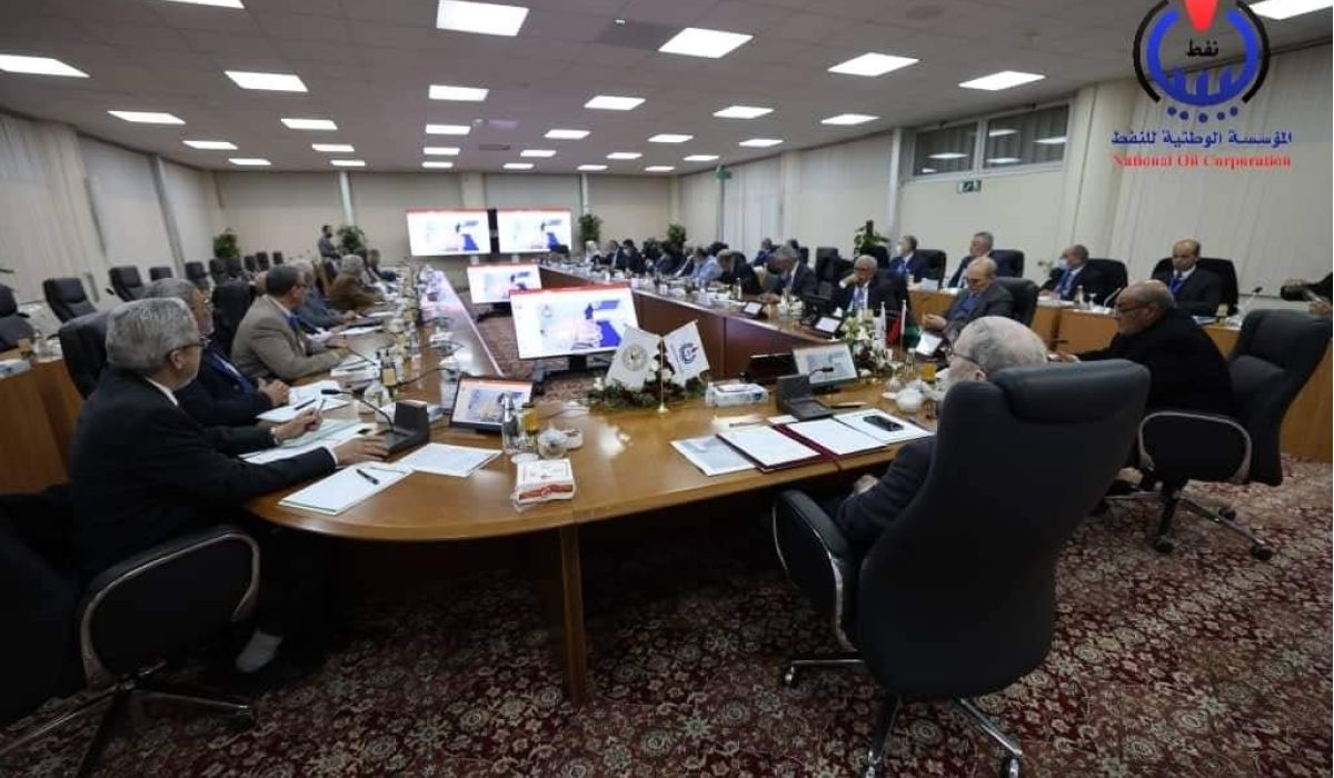 "صنع الله" يتابع مستجدات مشروع مركز الصيانة النفطية بمدينة بنغازي