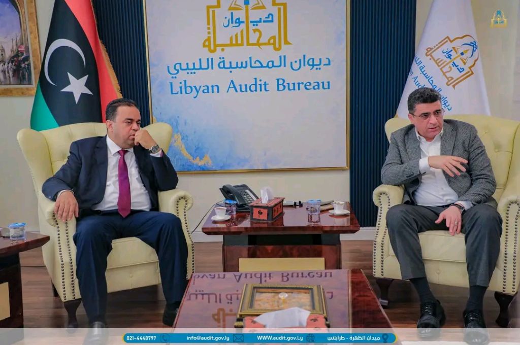موقع المونيتور: مجموعة فاغنر الروسية هي من تقرر مصير النفط الليبي جنوب البلاد ..وهذه علاقتهم بالجماعات الليبية المهربة