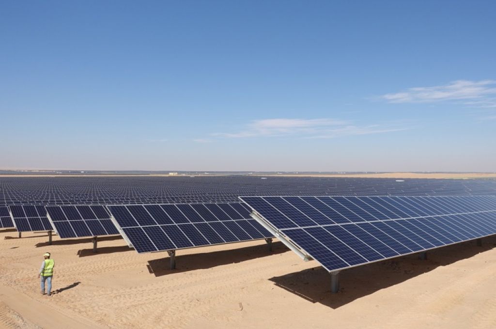 التجارة والتنمية يستنكر قيام الحكومة بنسبها مشروع خاص به .. ويوضح