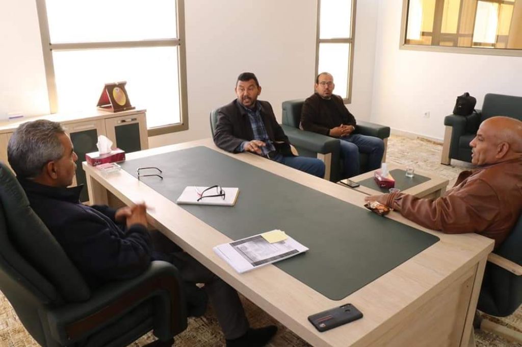 بلدي أوجلة يجتمع لحلحلة أزمة نقص غاز الطهي والدقيق بالمدينة