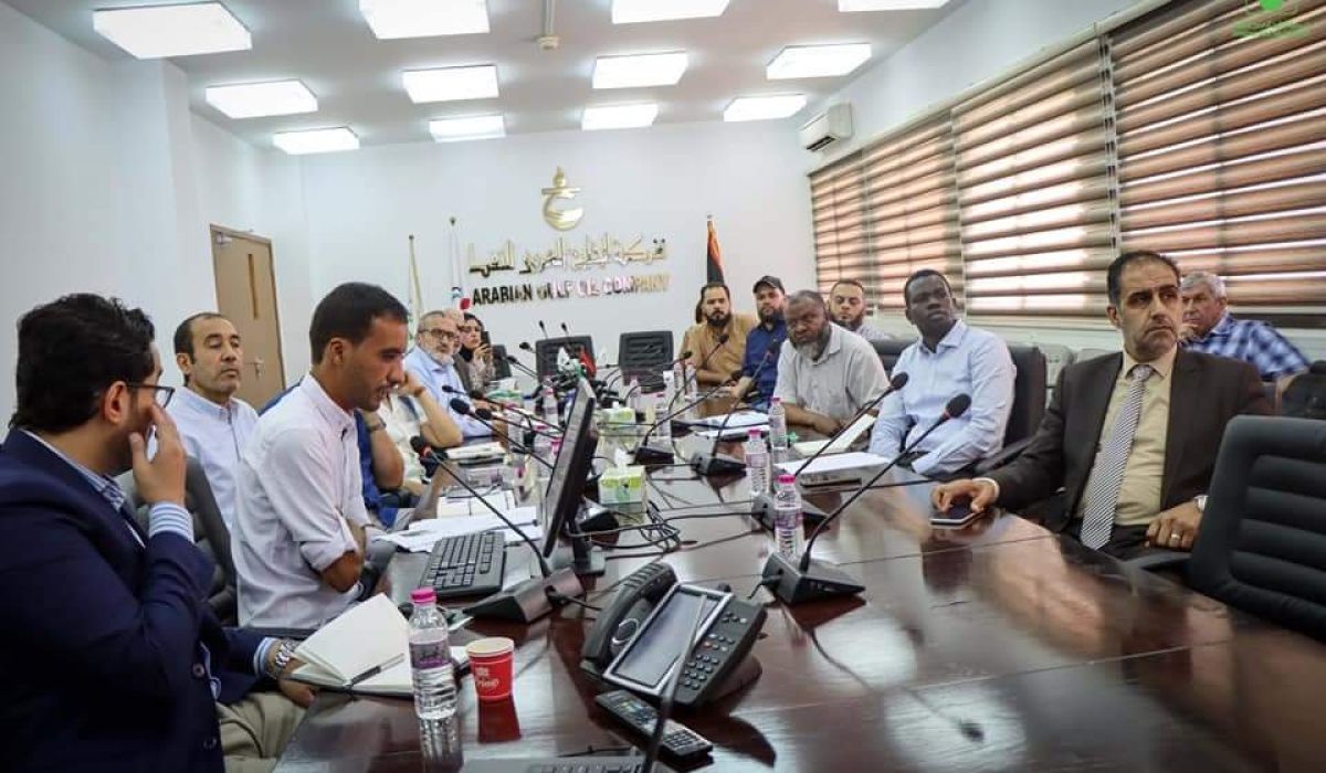 الخليج العربي للنفط تجتمع مع شركة شلمبرجير