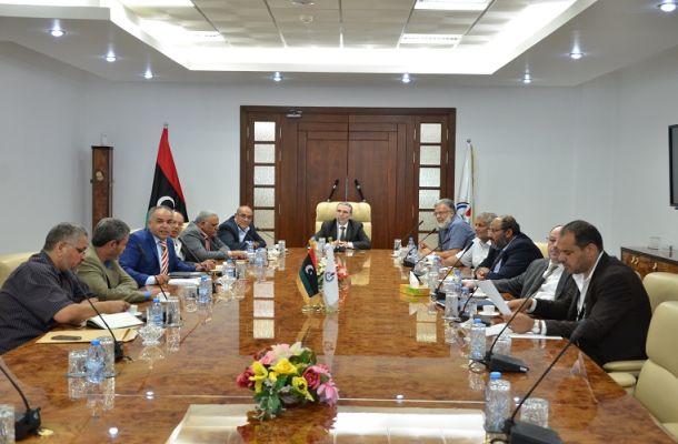 تجهيزات جديدة بغرفة عمليات مستشفي زليتن التعليمي