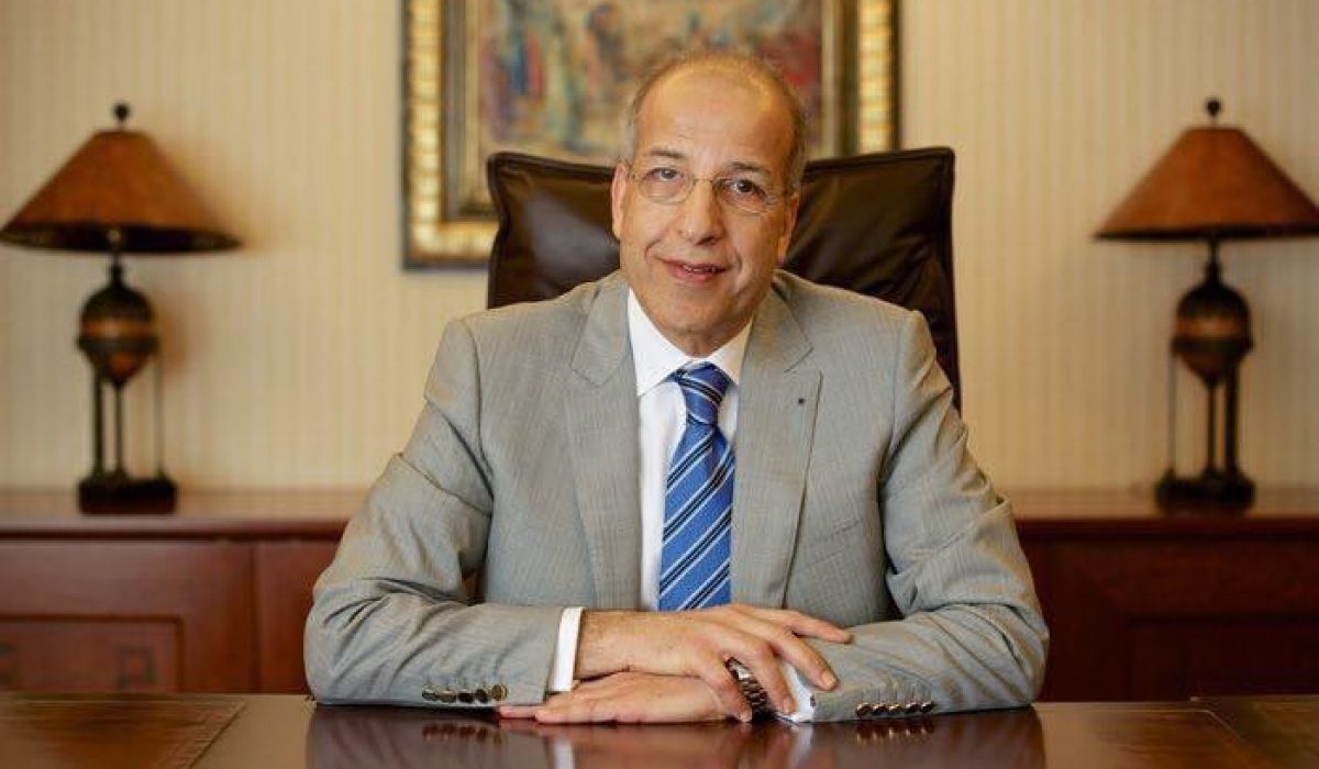 خاص: في لقاءه مع صدى الاقتصادية "الكبير" يكشف عن خطة هامة للمركزي..ويرد على بيان مؤسسة النفط .. ويوجه رسالة للمواطنين