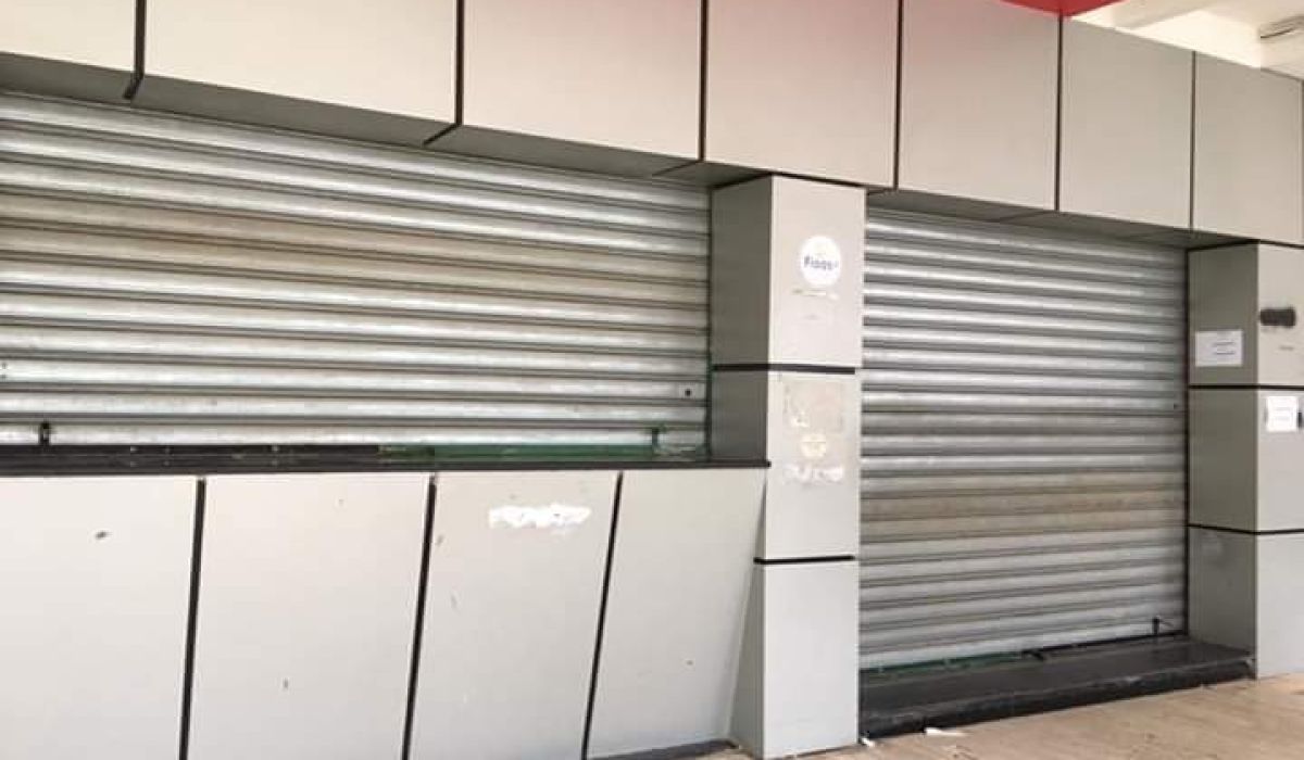 إقفال جميع المقاهي والكافتريات بجامعة طرابلس