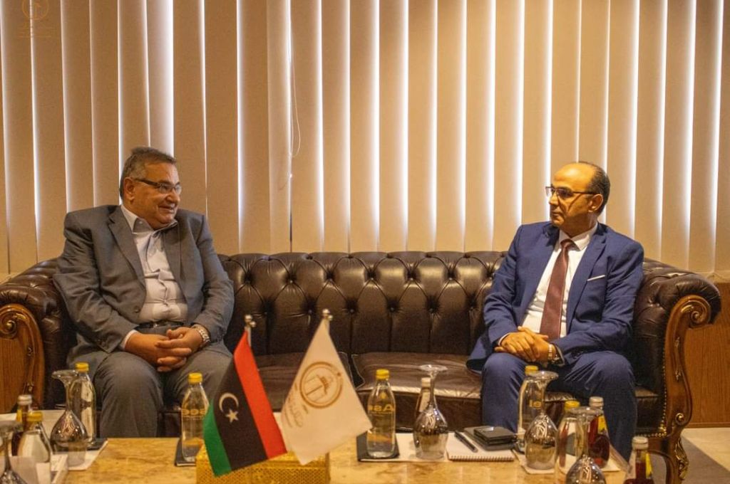 "الليبية للحديد والصلب" تبحث إمكانية تعزيز التعاون مع الجمهورية الإيطالية