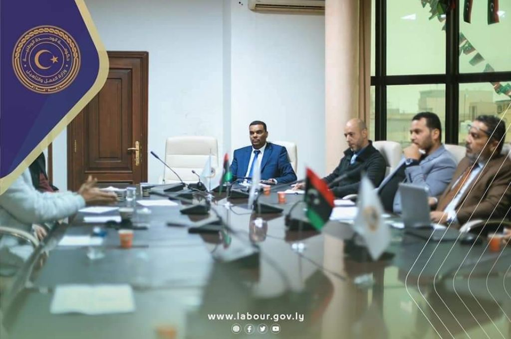"الدبيبة" يصدر تعليماته بضرورة التنسيق بين وزارات المالية والتخطيط والنفط والغاز من أجل دعم المؤسسة الوطنية للنفط