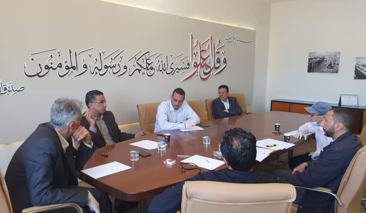 الضرائب تعقد اجتماعاً مع غرفة التجارة والصناعة والزراعة بنغازي
