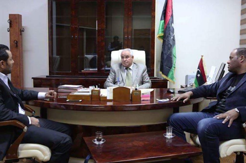 ألية توزيع المساعدات الانسانية محور لقاء جلالة بالمرغني