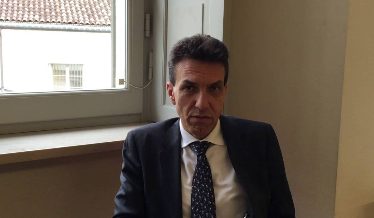 السفير الايطالي ينفي خبر أعتزام بلاده أقامة قاعدة عسكرية في الجنوب ، وبلدى غات يؤكد ذلك