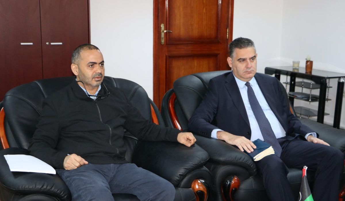 وكيل وزارة المواصلات يناقش مع القائم بالأعمال اليوناني آلية عودة الرحلات بين البلدين
