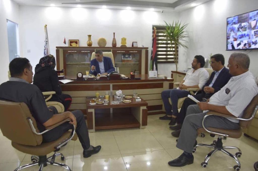 منظمة الرقيب تحذر من تناول بعض المواد الغذائية والعصائر والمشروبات التي تحوي ألوانا محظورة
