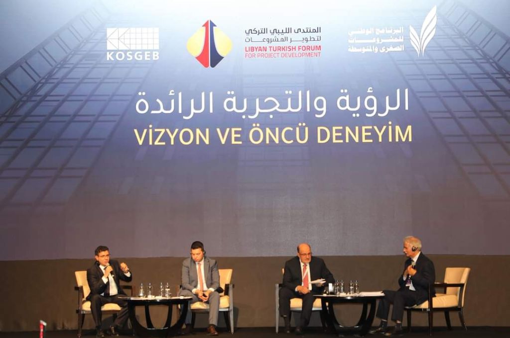 مدير عام الشركة الليبية للخدمات الأرضية يزور محطة مطار الأبرق