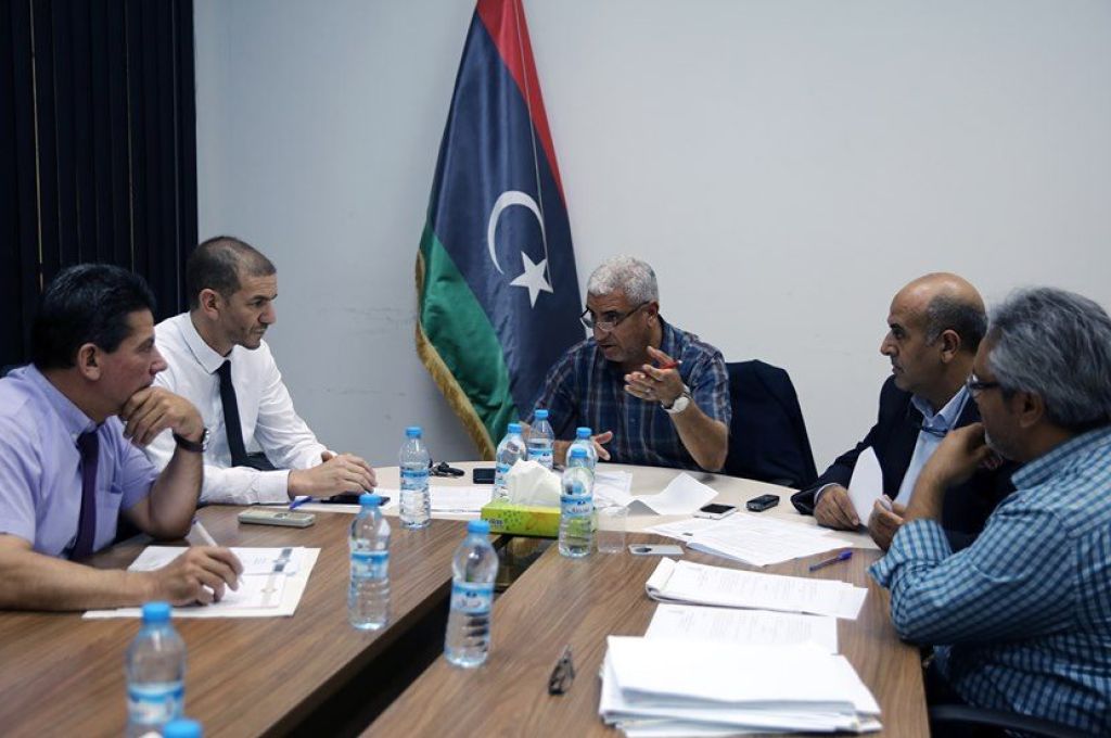 بلدية طبرق تطالب البعثة الأممية بالضغط على السلطات لتوفير السيولة